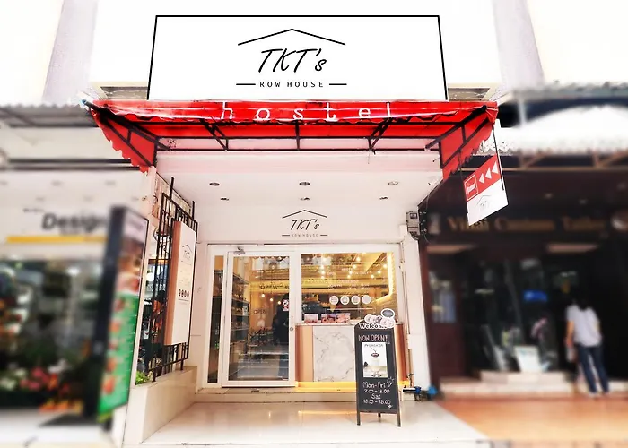 Tkt\'S Row House