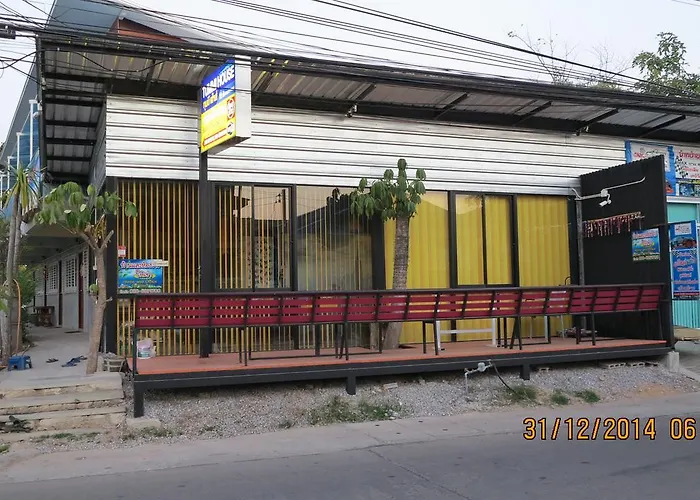 Tummi House