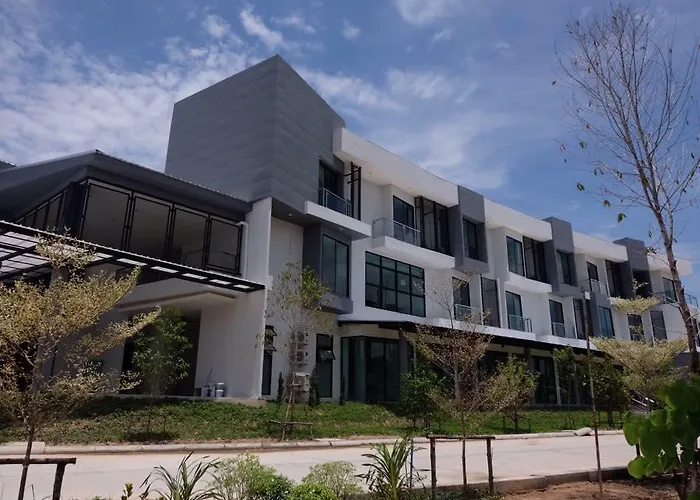 Hotel Chuan Chom The High Resort Saraburi - Sha Plus
