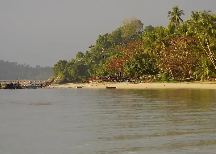 Beachfront Talingngam