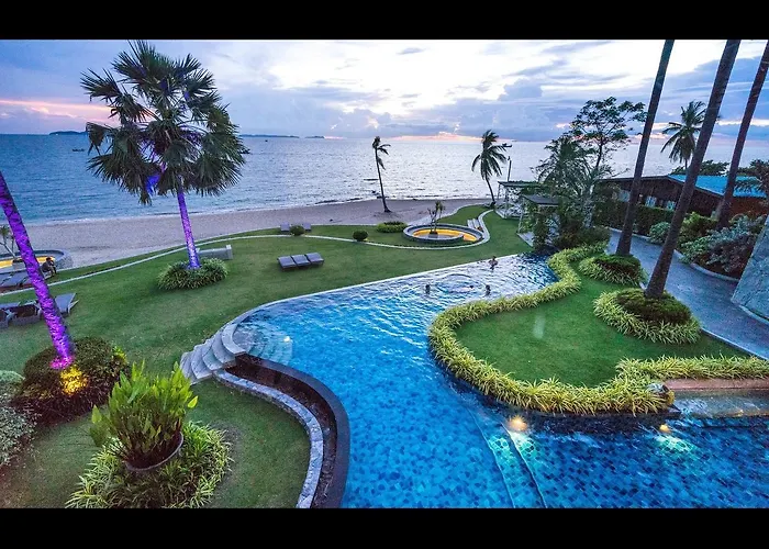 The Palm Beach Front
