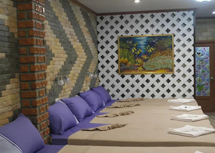 Phumthadarommanee Resort