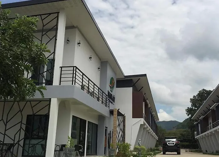 Makan Resort