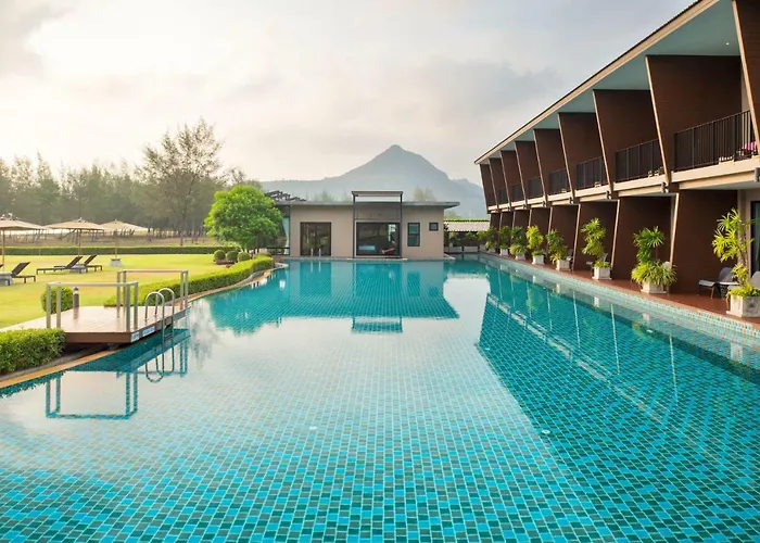 La Isla Pranburi Beach Resort