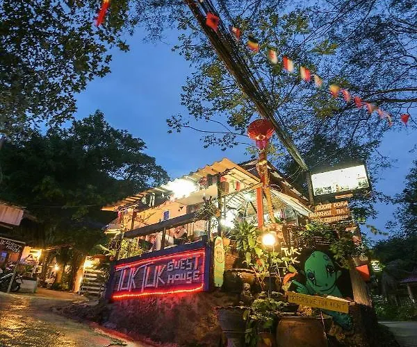Tuk Tuk Guesthouse