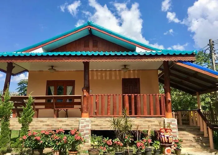 บ้านเรือนทอง