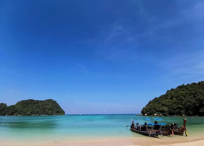 Pp Red Tuna Hut