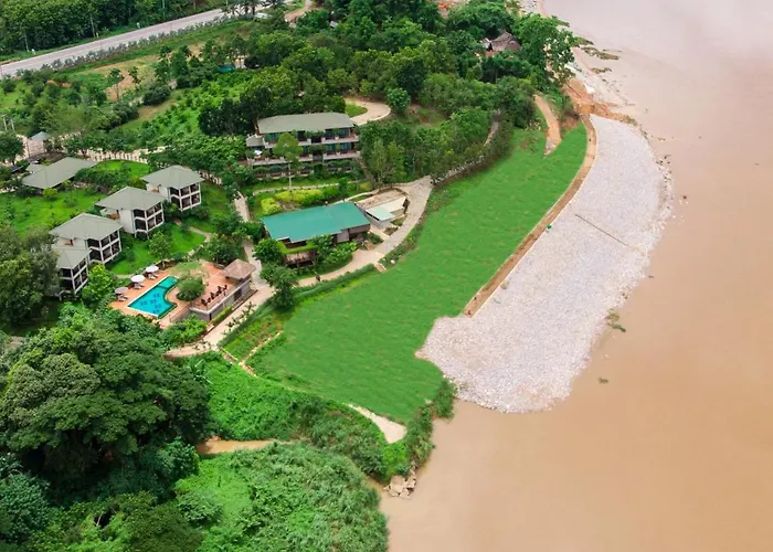 Bansaeo Garden And Resort