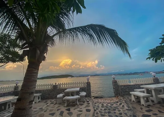 Rubtawan Sichang Resort