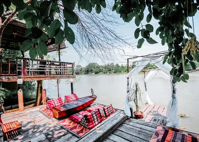 The Antique Riverside Resort