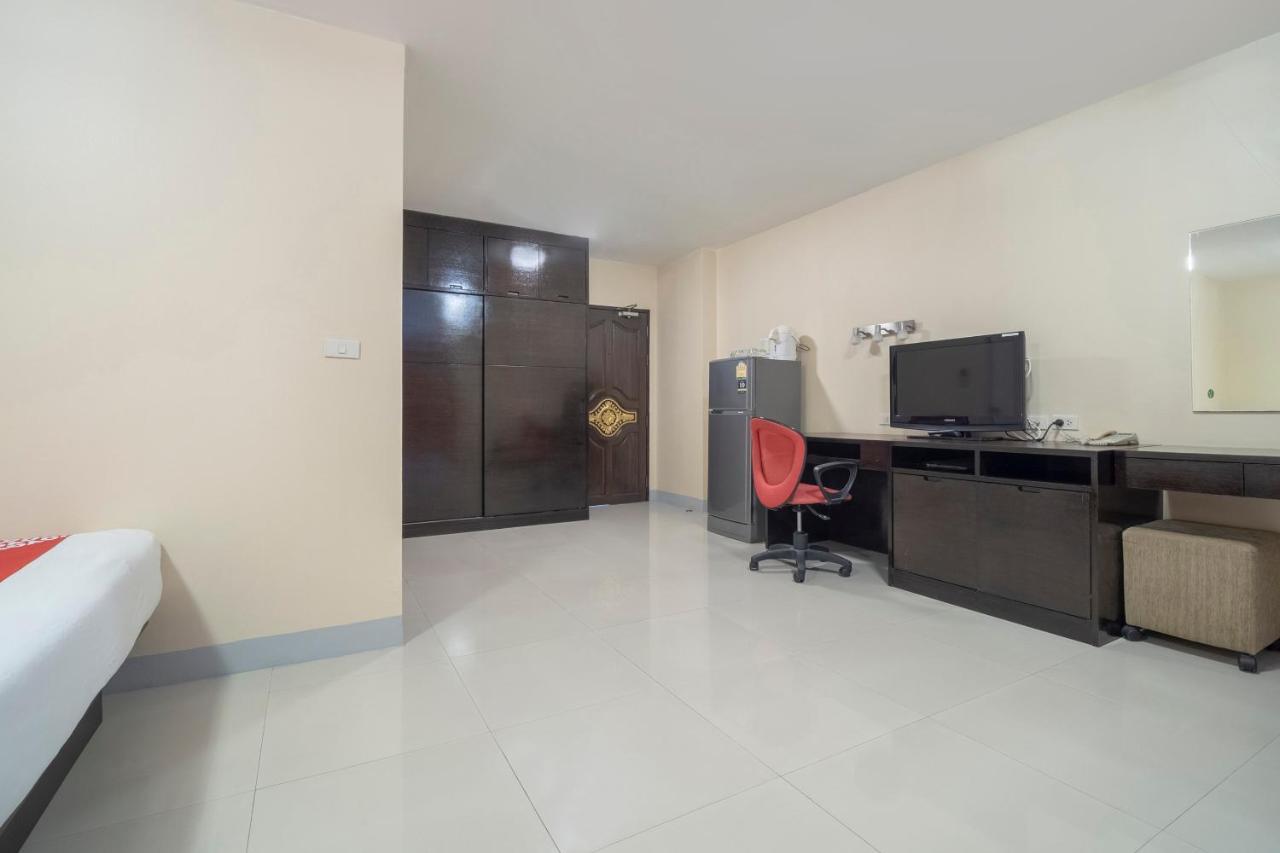 Oyo 829 Royal Thai Hotel 2*