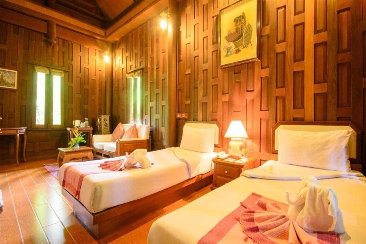 Petchvarin And Resort Kaeng Krachan