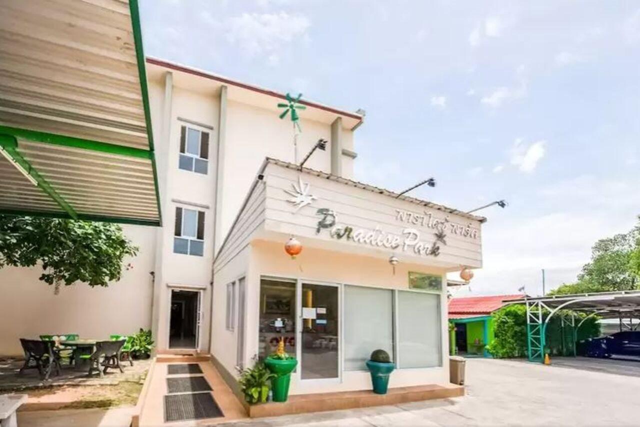 Hotel Oyo 306 Paradise Park Laemchabang Si Racha