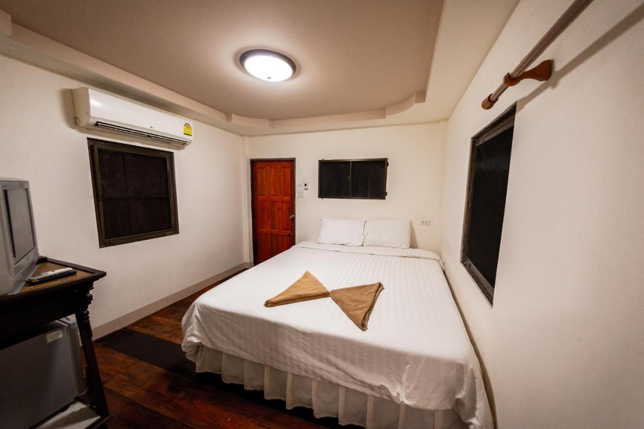 Ruan Kanchanok Resort Pakchong
