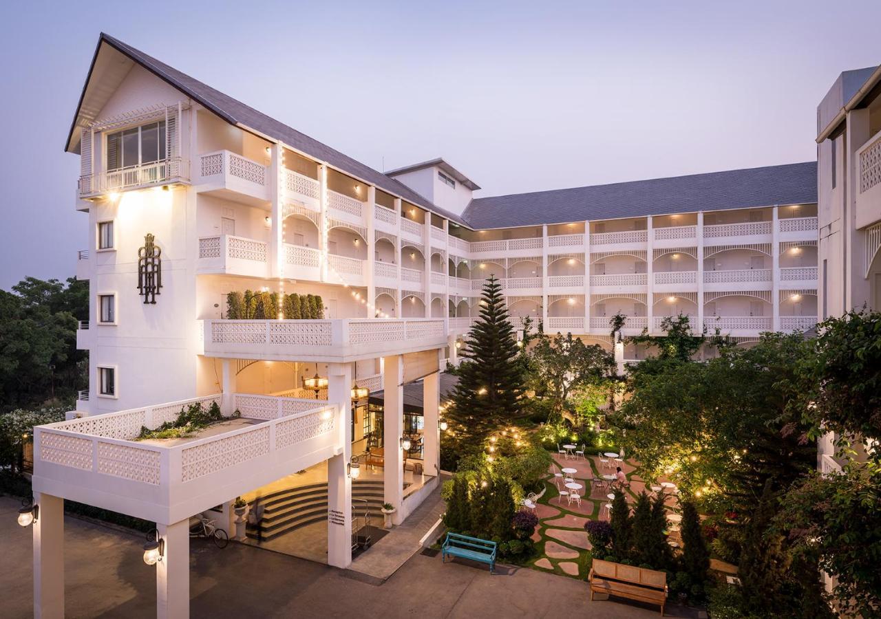 Koranaree Courtyard Boutique