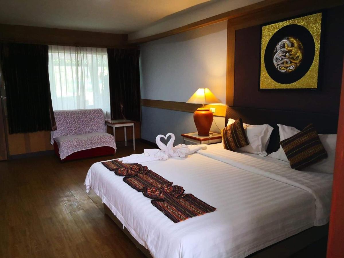 Suanhom Resort 2*