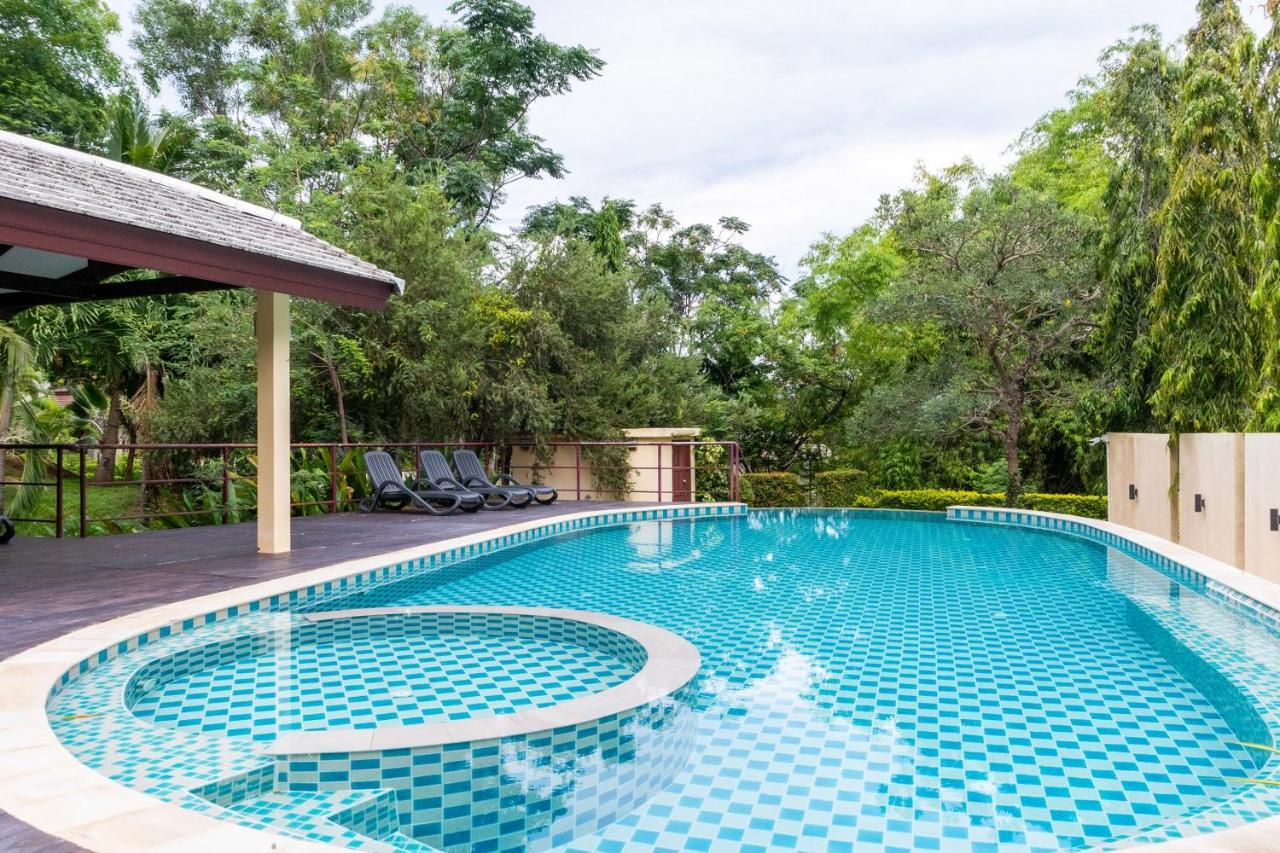 Hotel Oyo 929 100 Boutique Lamai Beach (Koh Samui)