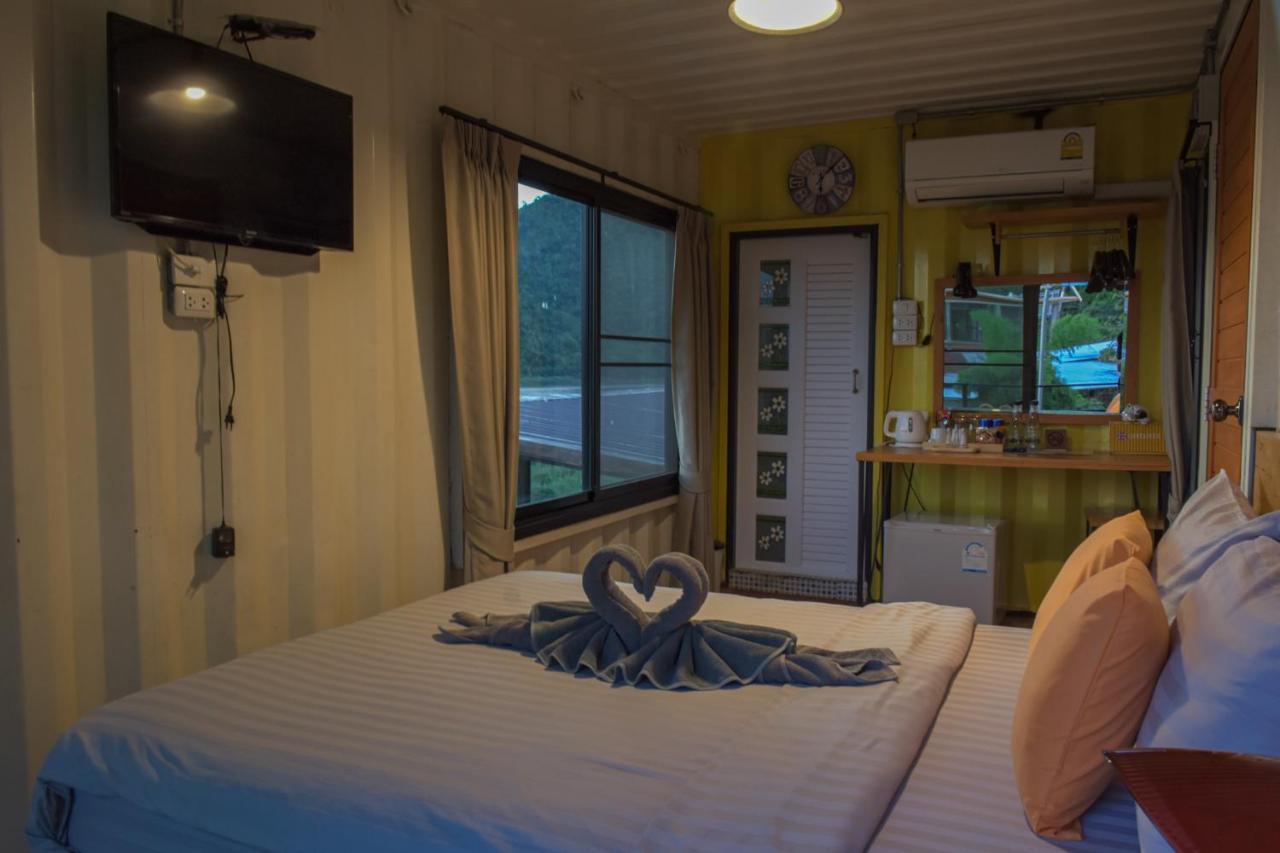 Inbox Living Rimkhong Hotel