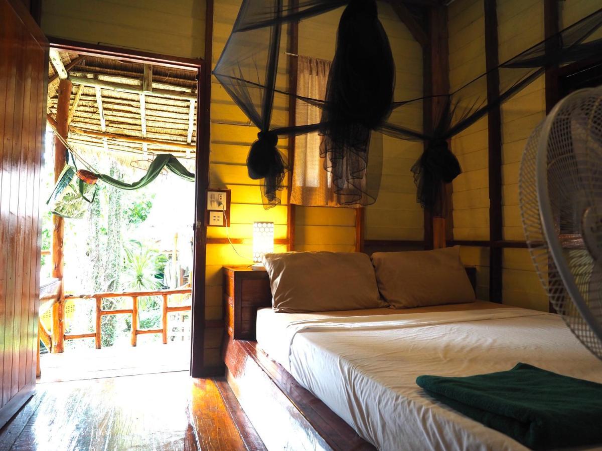 Resort Little Eden