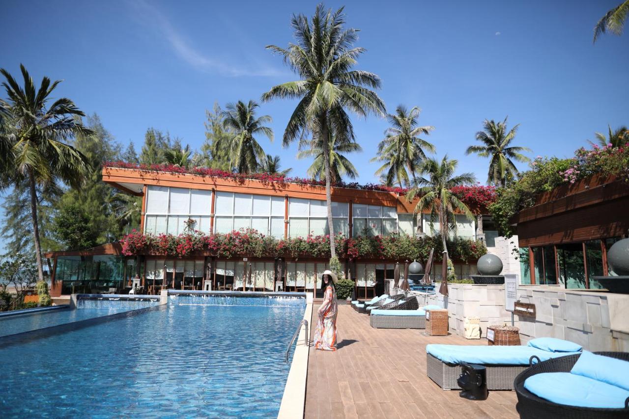 Dhevan Dara Kuiburi Resort 5*