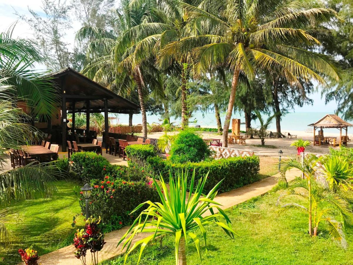 Resort Ao Thai Sathing Phra