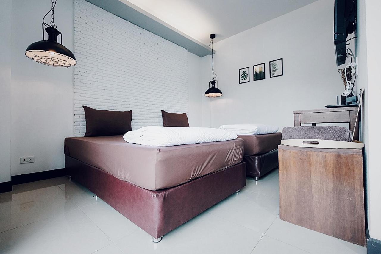 Pine Cafe'&bed Guest house 2*