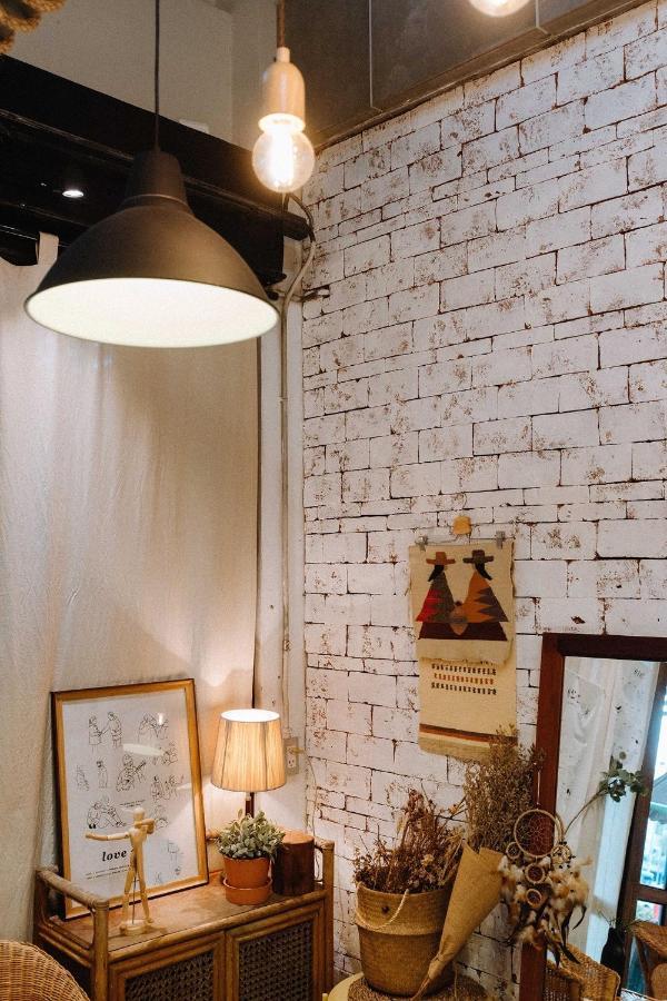 Pine Cafe'&bed Guest house