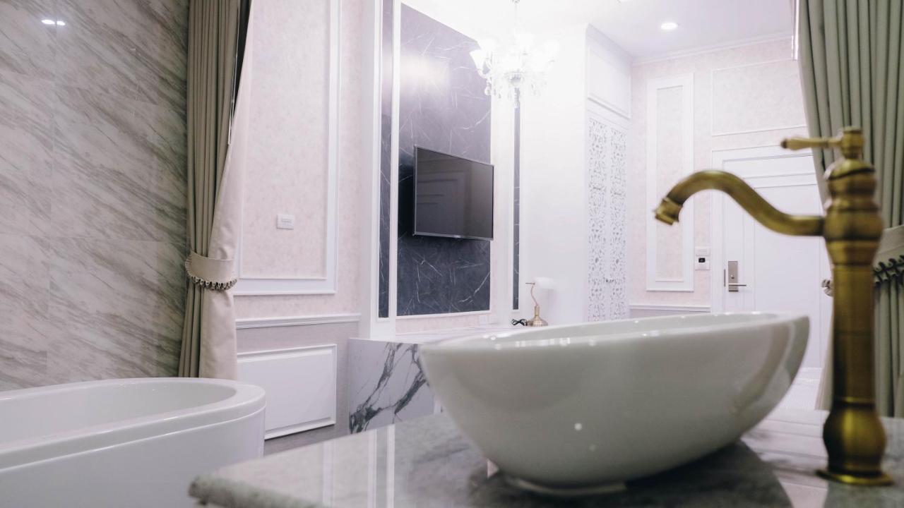 Hotel Varimantra Nakhon Pathom