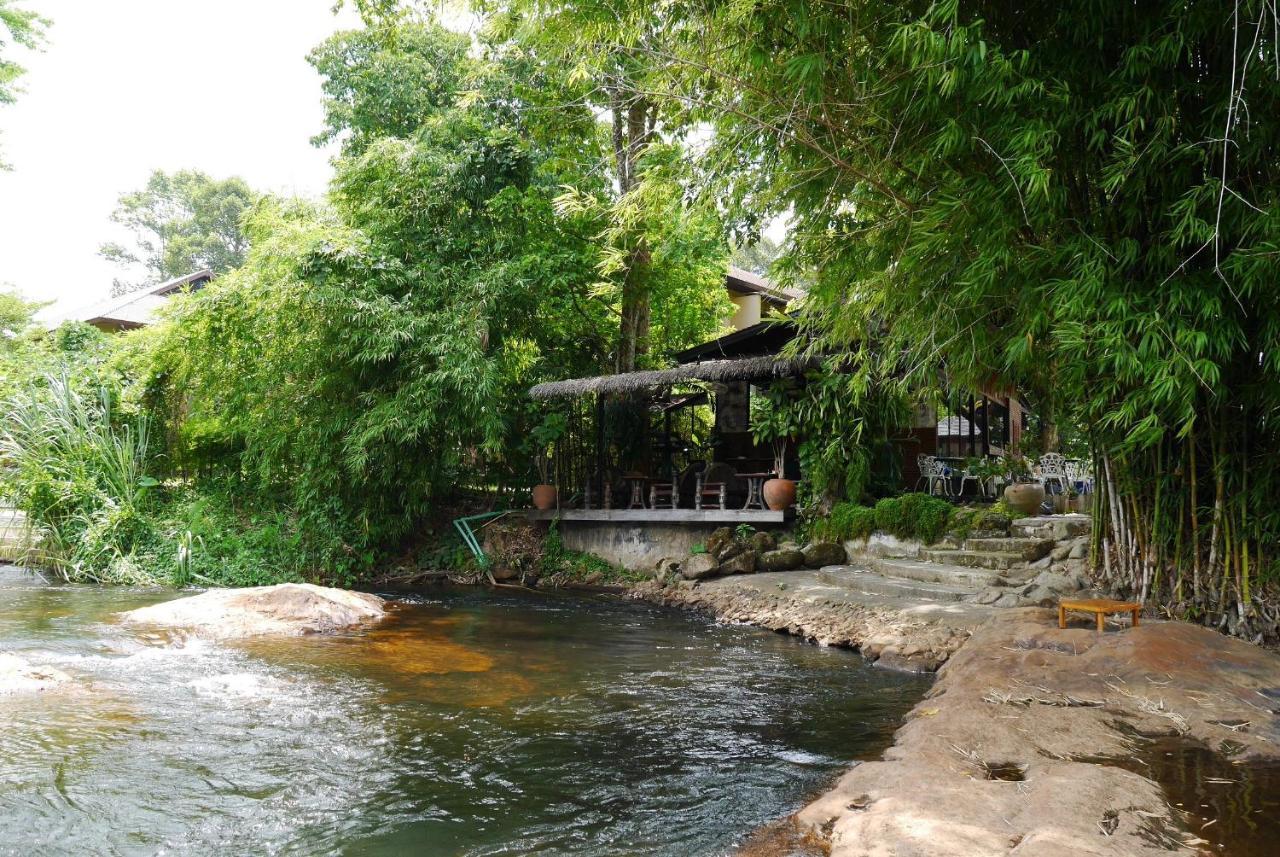 Resort Phumontra