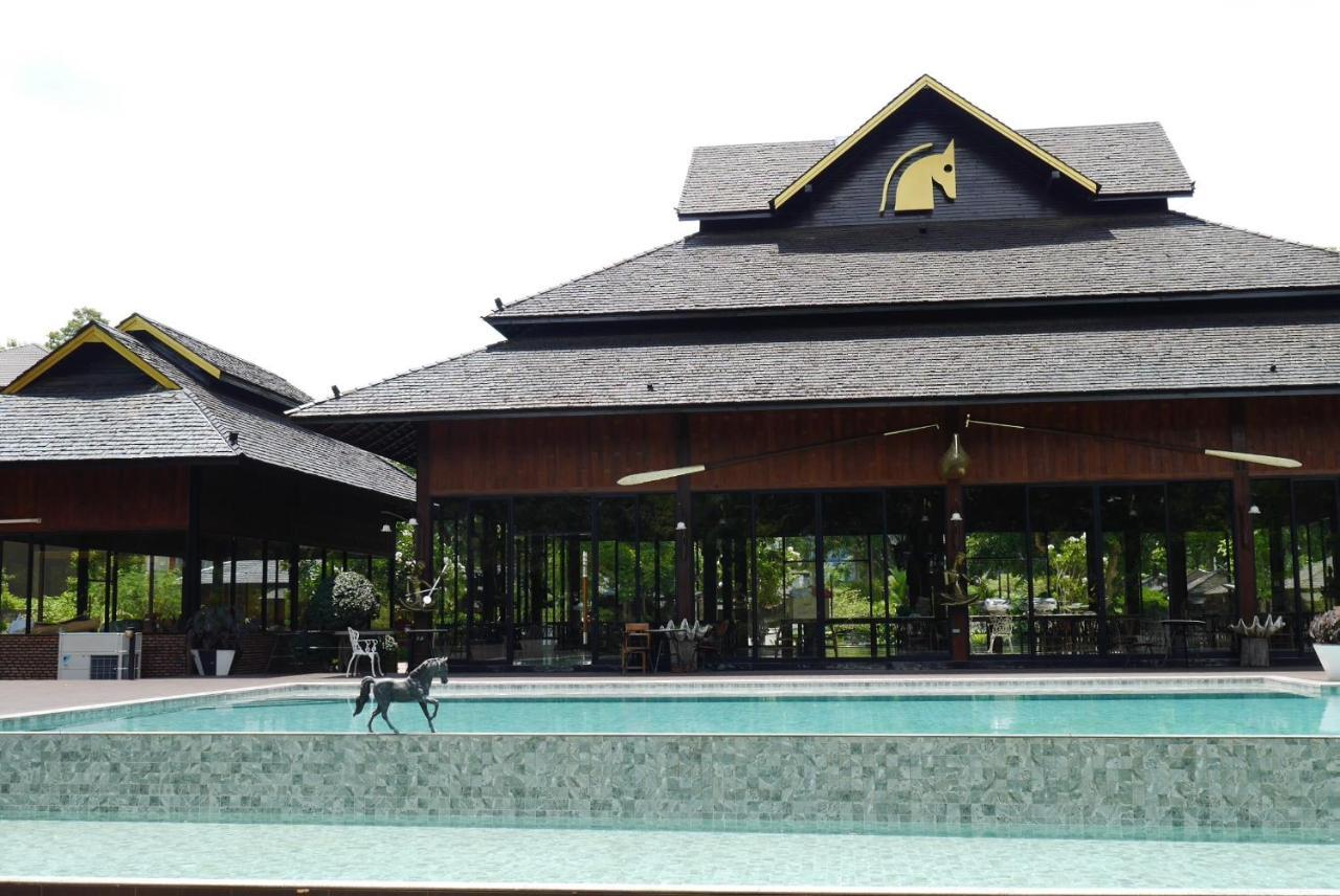 Phumontra Resort Nakhon Nayok