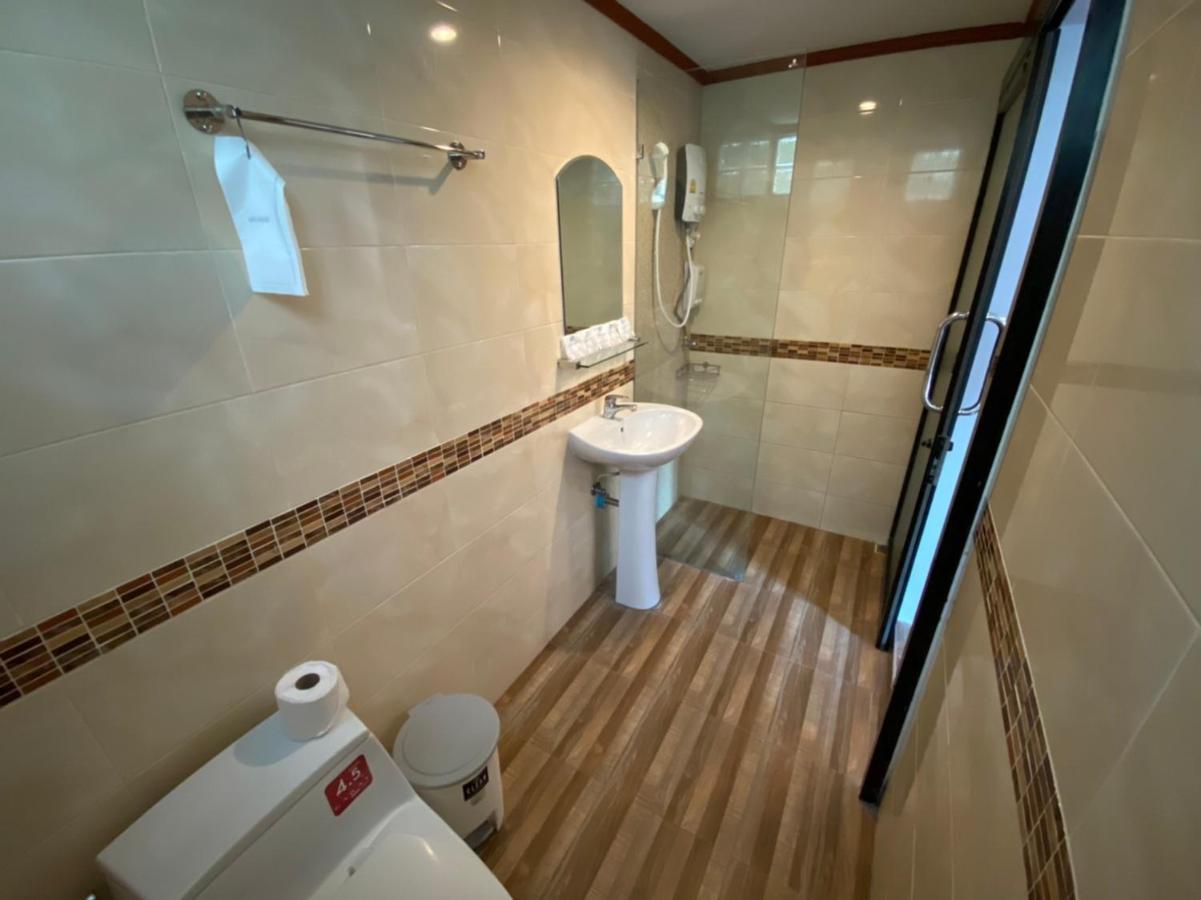 Sinsamut Koh Samed Hotel
