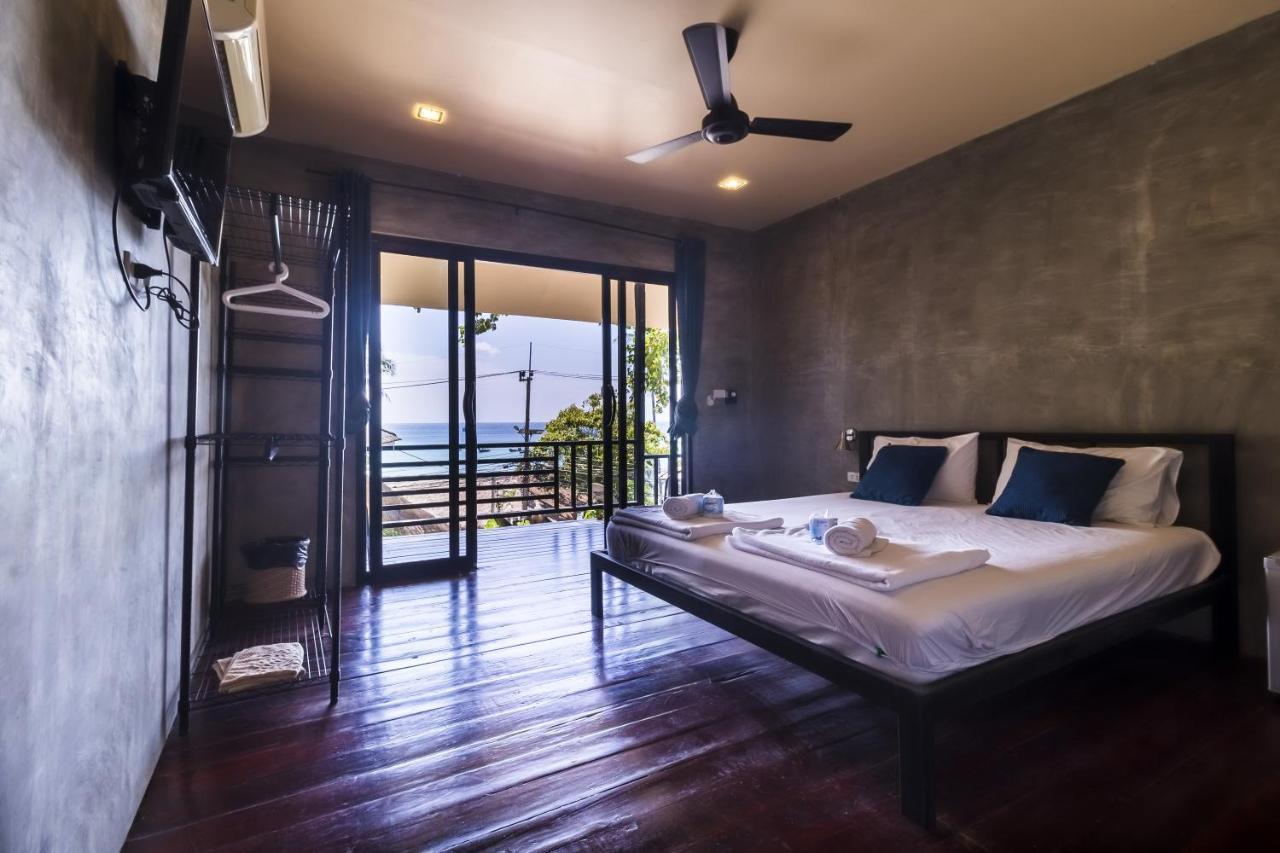 New Heaven Dive School And Koh Tao