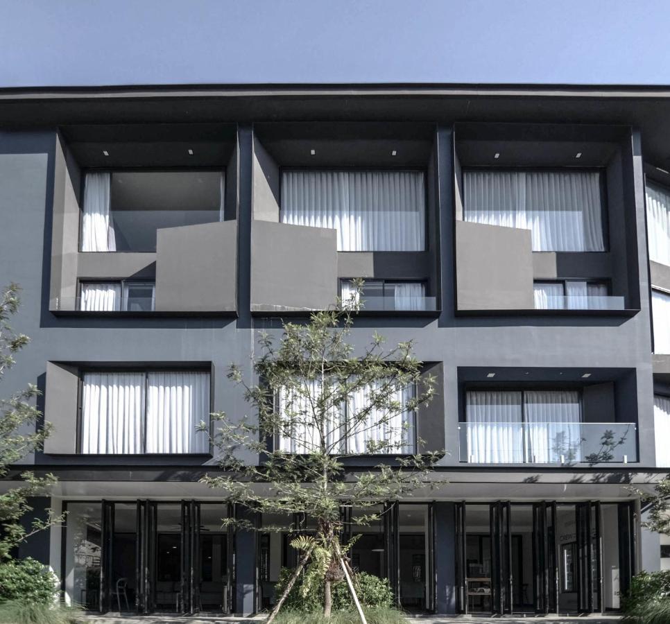 Crew Hotel 3*