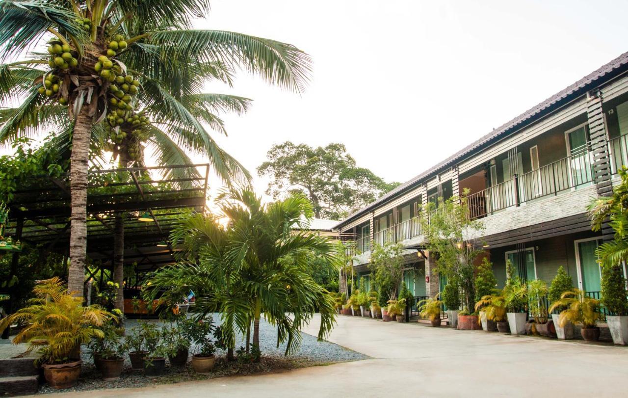 Guest house บ้านชมเขา - Baan Chom Khao Pakchong