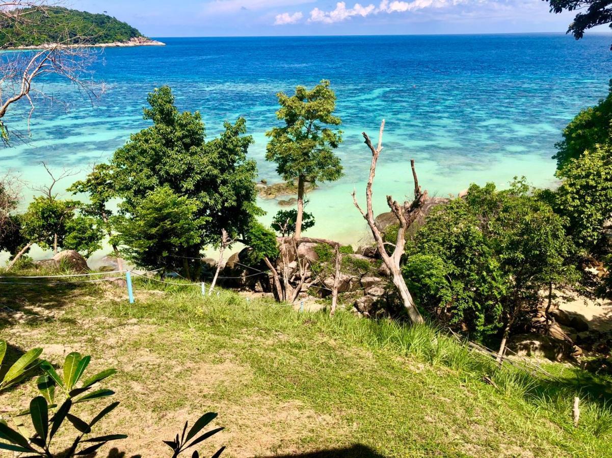 Resort Daya Hill Seaview