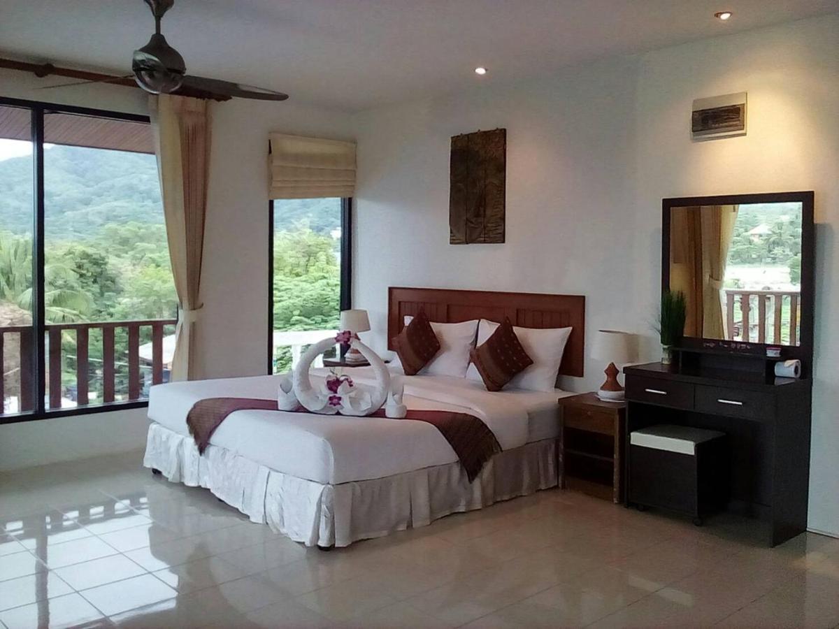 Baan Chayna Bang Tao Beach (Phuket)