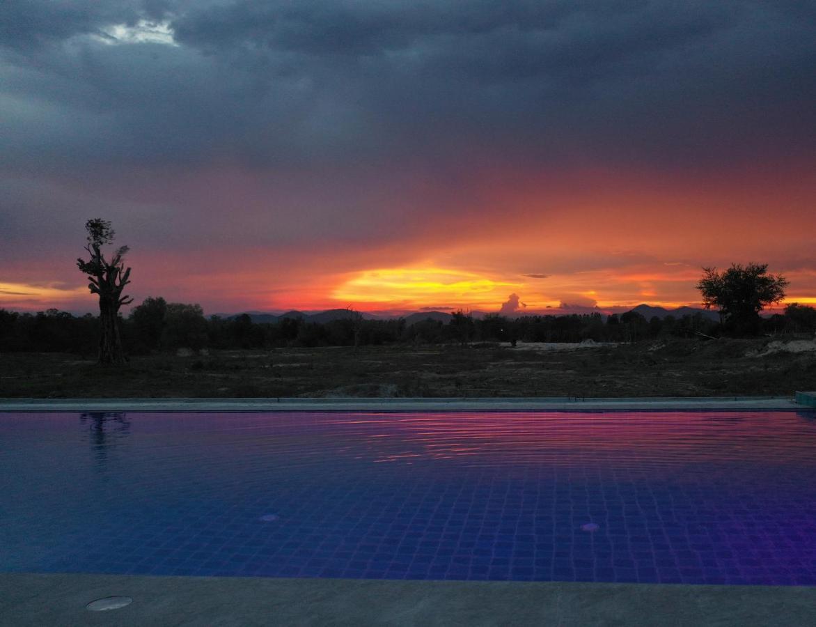 I Phants Resort