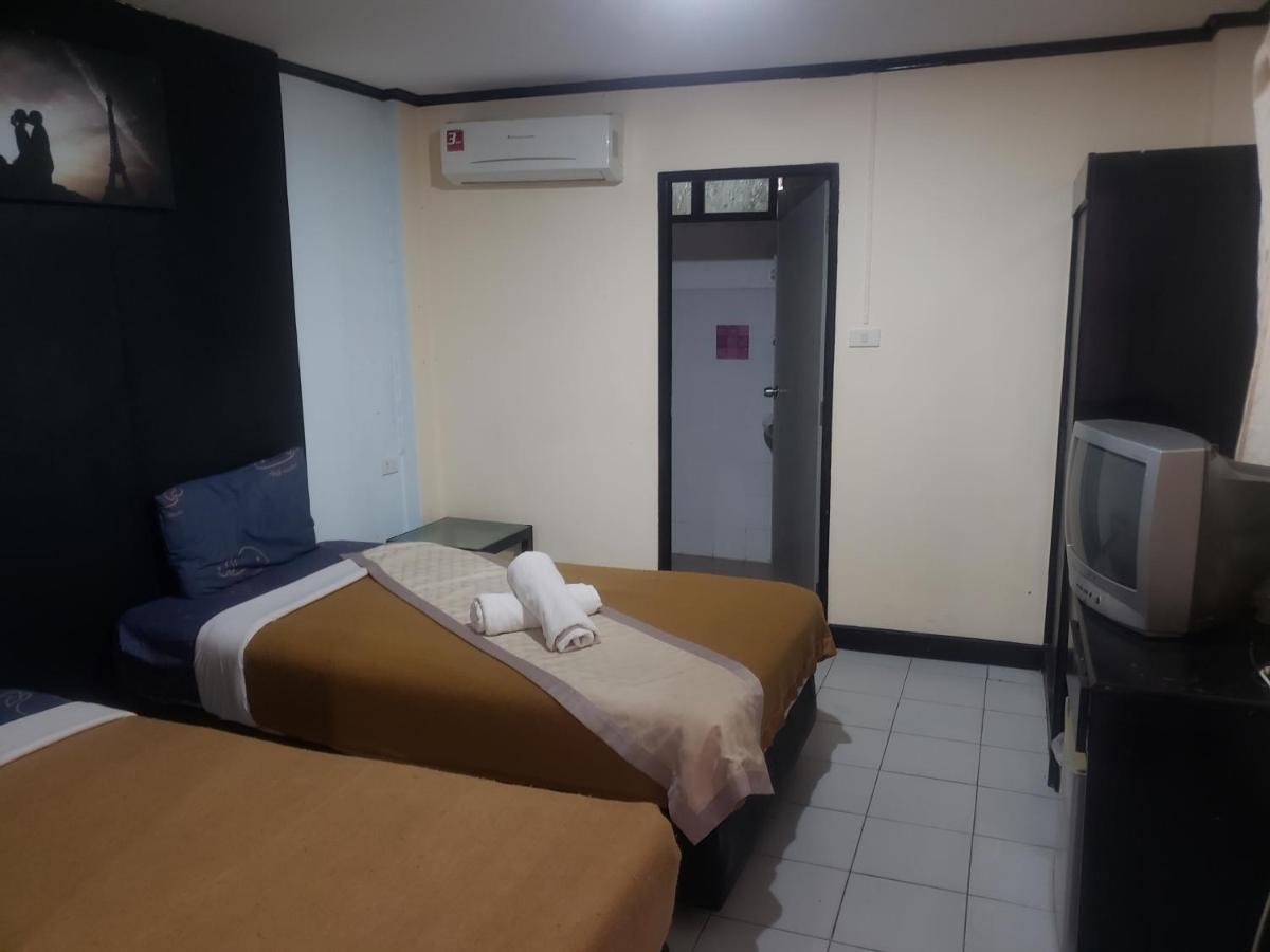 Hotel Barfly Pattaya 2*
