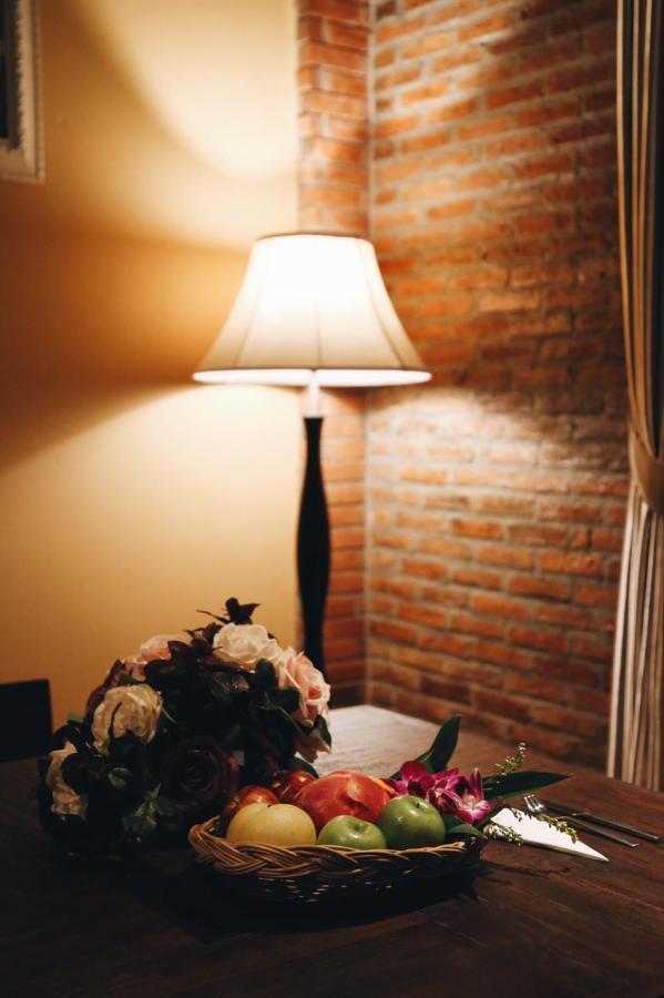 De L'amour Sha Hotel Prakhon Chai