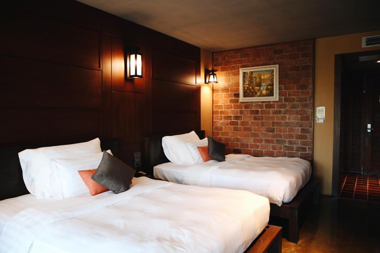 Hotel De L'amour Sha 4*