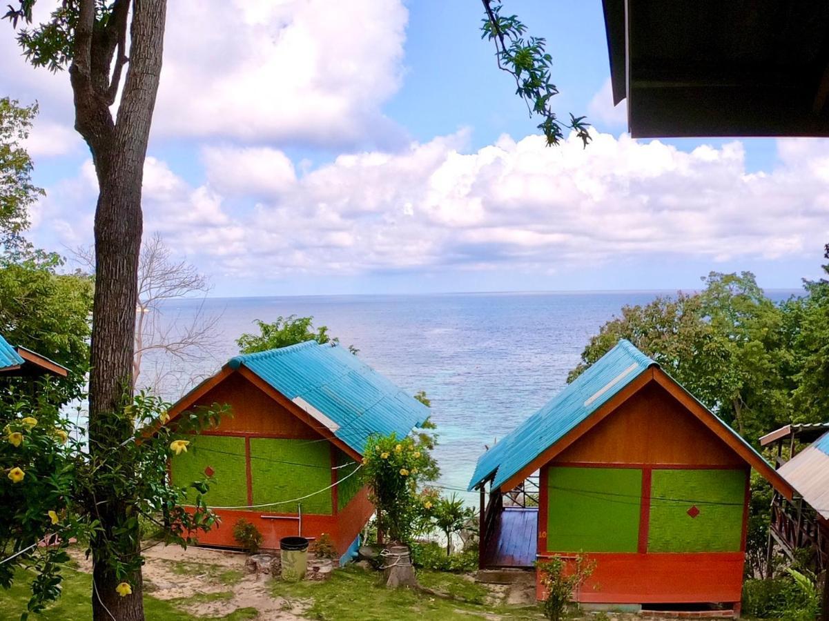 Resort Daya Hill Seaview