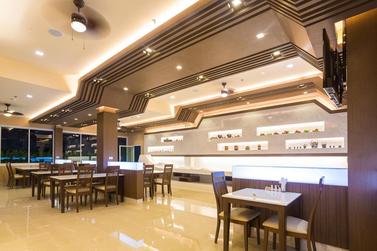 Swan Hotel 3*