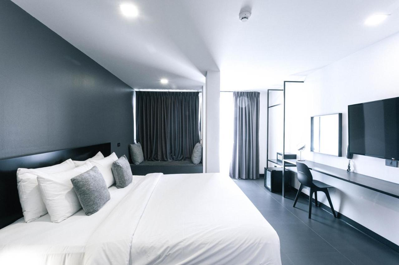 Crew Hotel