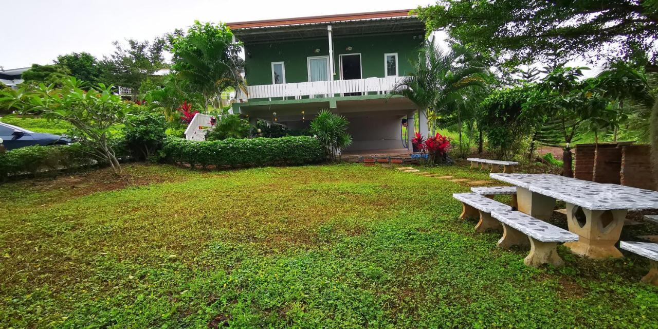 บ้านเอื้อมดาว เขาค้อ Ban Huai Phai