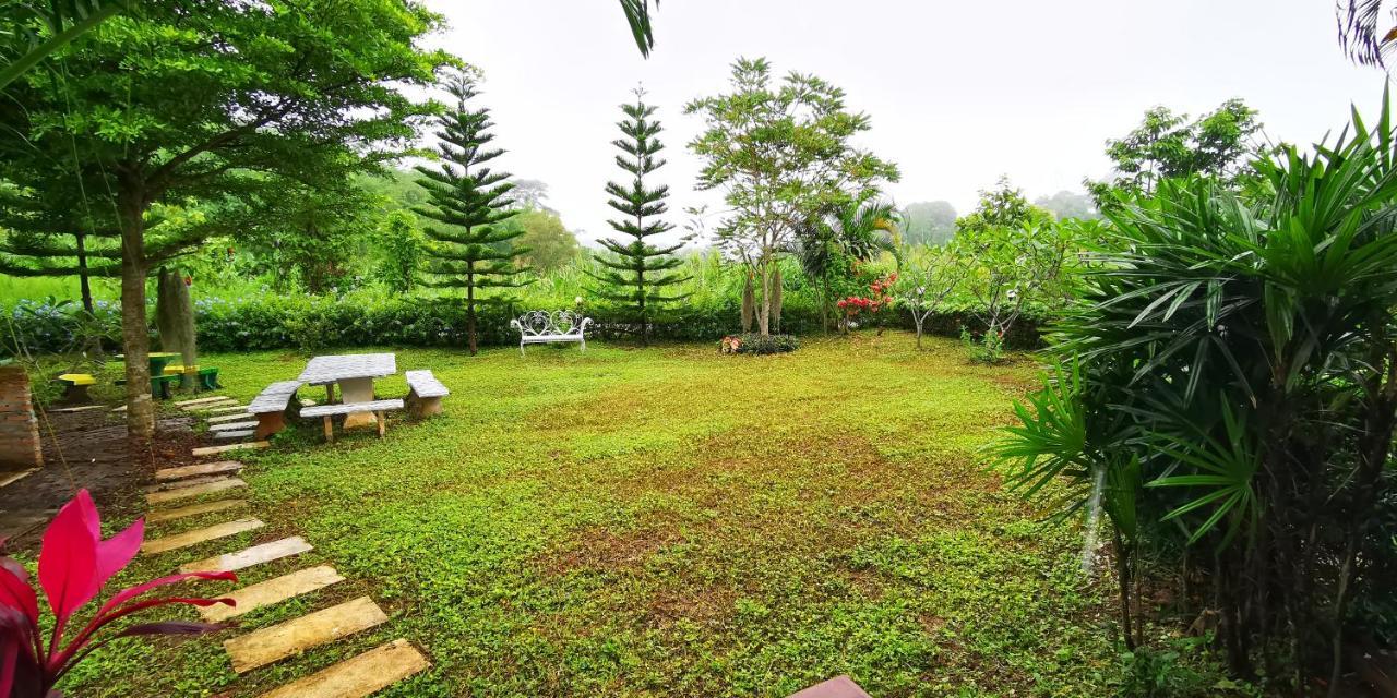 บ้านเอื้อมดาว เขาค้อ