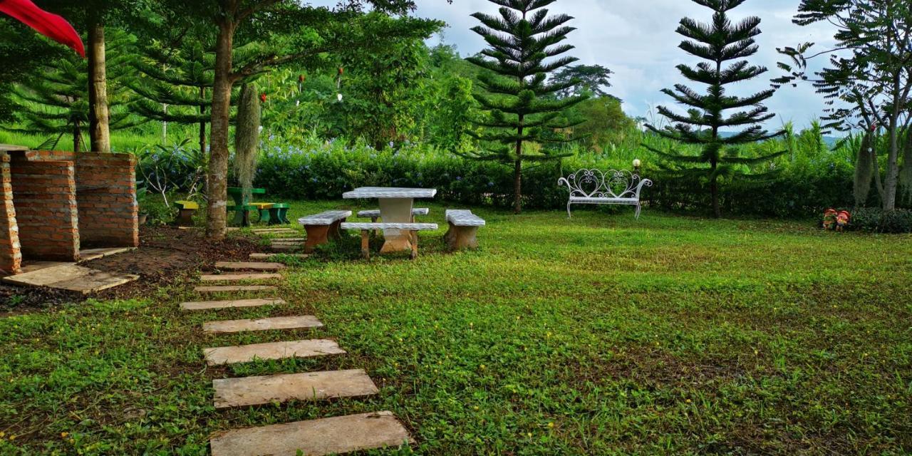 Resort บ้านเอื้อมดาว เขาค้อ 2*