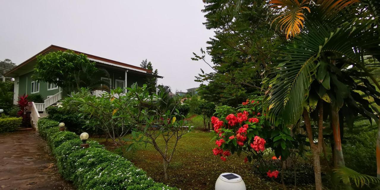 บ้านเอื้อมดาว เขาค้อ Resort Ban Huai Phai