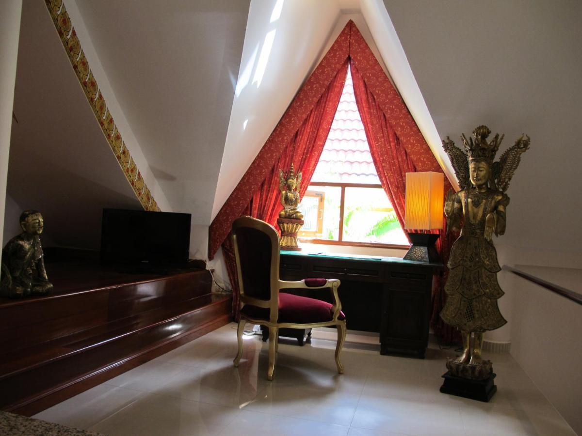 Villa The Three Elephants