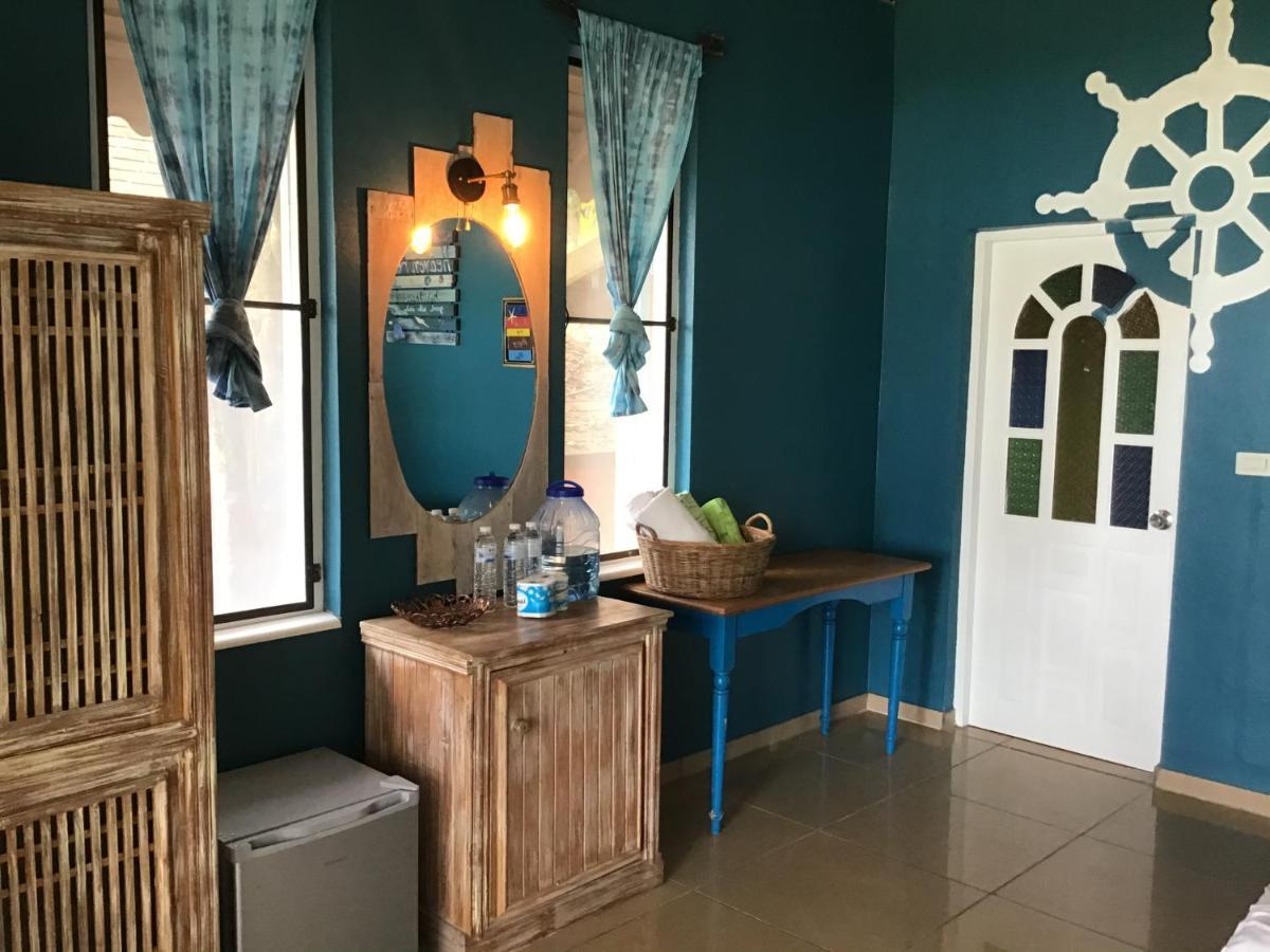 Heaven Beach Resort & Art Koh Phayam