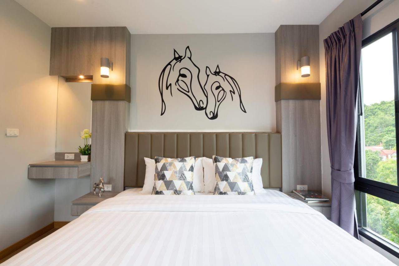 Horsehill Sriracha 3*